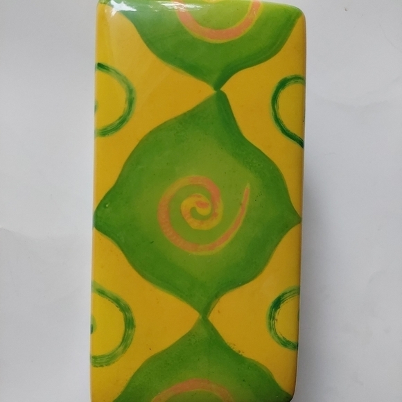 Psychedelic Yellow/Green Ceramic Box - Picture 5 of 12